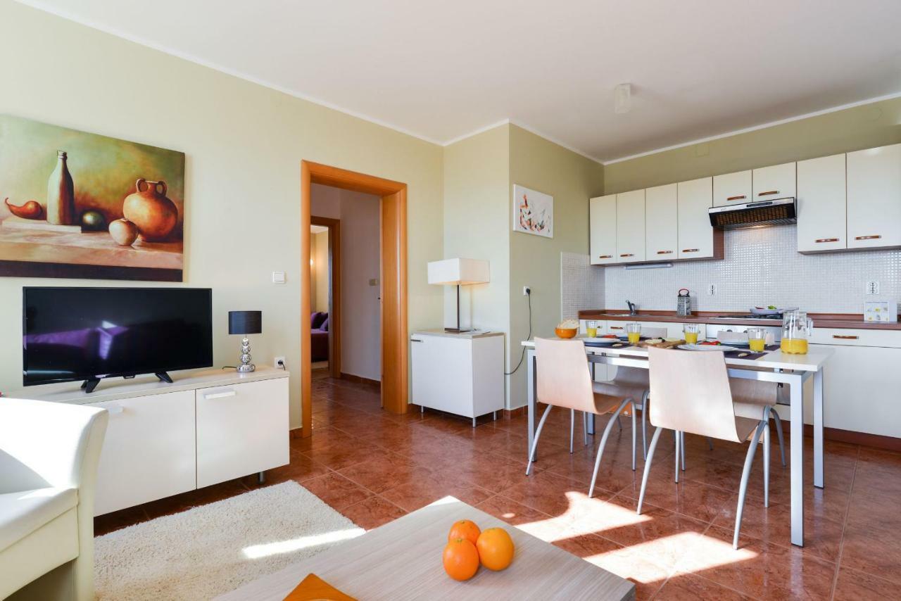 Cecilia Apartments Lun  Extérieur photo